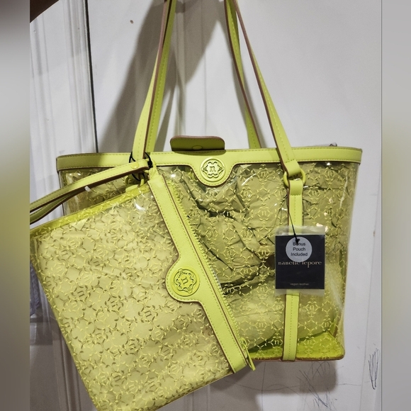 🔹️Nanette Lepore 🔹️Maxine clear green tote bag with wristlet  (2 pieces) - Picture 1 of 3